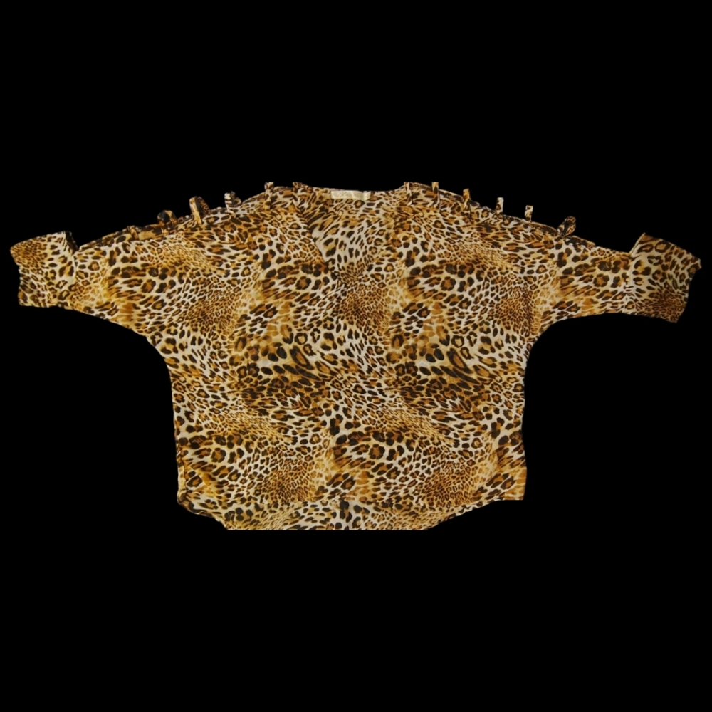 Leopard Print Top with Studded‎ Shoulders